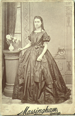 (Photograph God-fam-012, Massingham, Geelong, ca 1872).