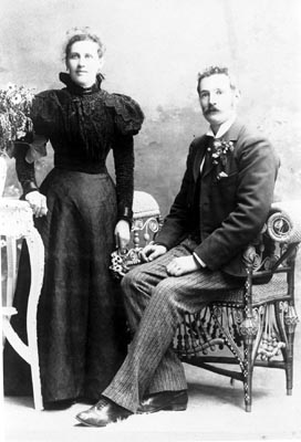 (Photograph Hud-fam-211); Photo from Gertie Wolfenden)
