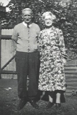 (Photograph Hud-fam-227; Thomas Hudson photo album)